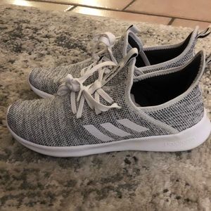 NWT Women’s adidas sneakers in 9.5
